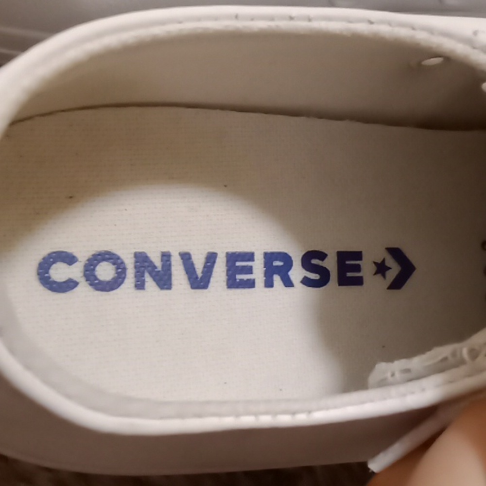 #518Unisex Converse Chuck Taylor All Star Leather 136823C Low Casual ShoesM8 W10 - Picture 8 of 12